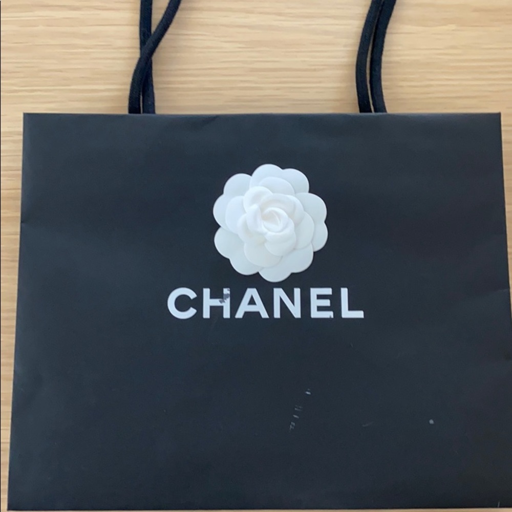 Small Chanel Bag - Picture 3 of 4